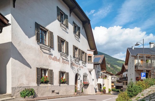 Sarntal Apartment | Room 'Hirschen Jakob' with Mountain View, Shared Terrace and Wi-Fi