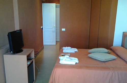 Marsala House | Room in B&B - Suitebeach bnb and Resort