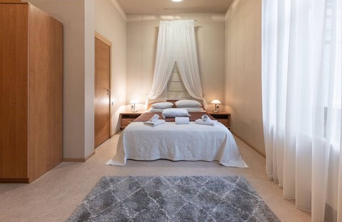 Jurmala House | Room in B&B - Valensija - Suite for two