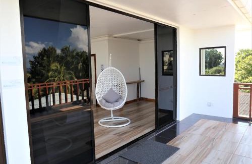 Thulusdhoo Island House | Room in BB - Master Suite Family Room with views to the lagoon and Indian Ocean