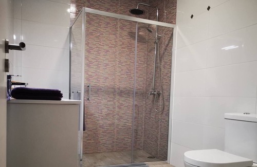 Costa de Caparica House | "room in Guest Room - Luxury Stay For 4 - Caparica Posthel"