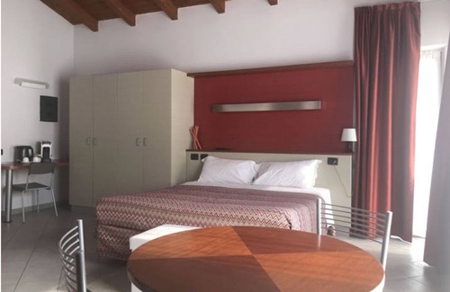 Alba House | Room in Holiday House - Albavillage - Apartment for 2 People