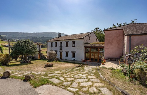 Mondonedo Apartment | Room O Pozo with Mountain Views, Shared Terrace and Wi-Fi