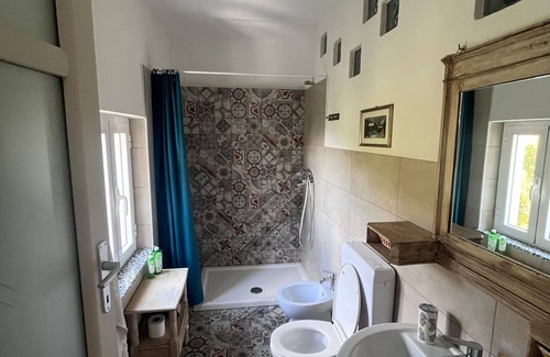 Castiglione Chiavarese Apartment | Room 'Stanza 1' with Sea View, Shared Terrace and Wi-Fi