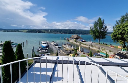 Reichenau Apartment | Room 'Suite Mit Seeblick U Balkon' with Lake View, Shared Terrace and Wi-Fi