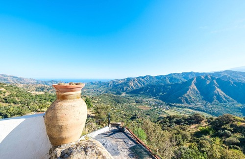 Motta Camastra Apartment | Room 'Twin' with Mountain View, Shared Pool and Shared Terrace