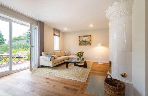 Borgsum House | Rosa Rugosa