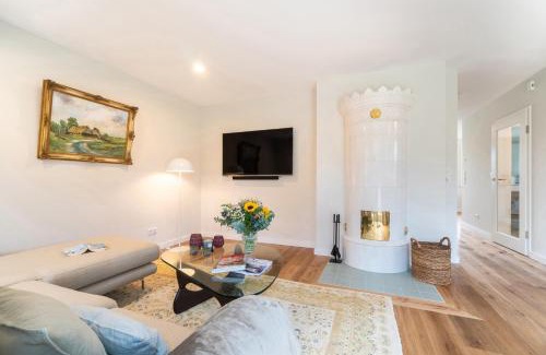 Borgsum House | Rosa Rugosa