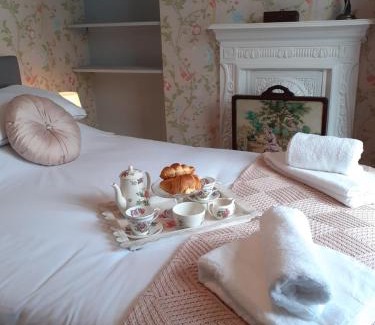 Oakengates House | Rose Cottage