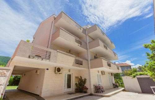 Tomicici Apartment | Rosic Apartments Tivat