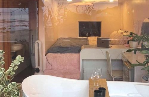 Phu Quy Hotel | Rosy House Đảo Phú Quý