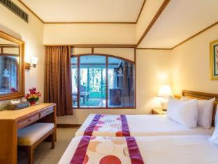 Pratumnak Hill Hotel | Royal Cliff Beach Terrace Pattaya