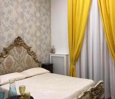 Naples City Centre Bed & Breakfast | Royal Gismonda