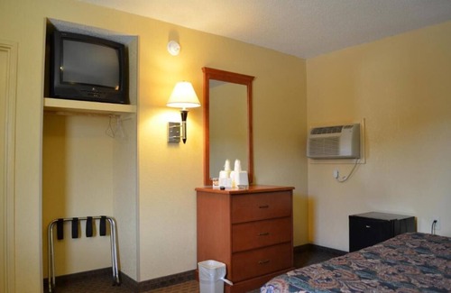 Desire Area Hotel | Royal Inn of New Orleans