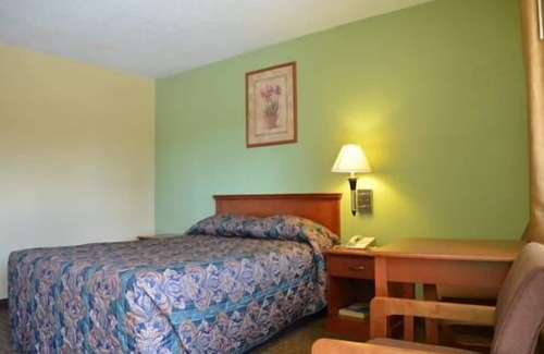 Desire Area Hotel | Royal Inn of New Orleans