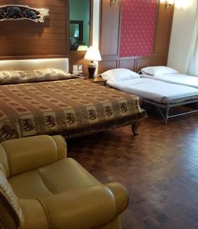 Nana Hotel | Royal Ivory Sukhumvit Nana