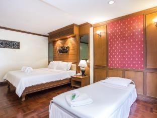 Nana Hotel | Royal Ivory Sukhumvit Nana