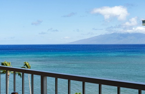 Kahana Condo | Royal Kahana 702 Studio Bedroom Condo by RedAwning