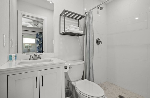 Sanibel Cottage | Royal Palm Cottage - Quaint Island Paradise