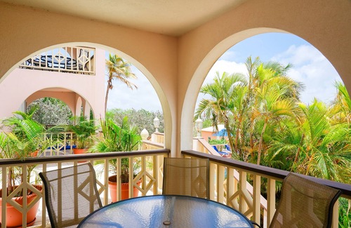 South Hill Apartment | Royal Palms Hotel