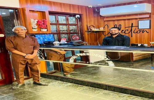 Hazratganj Hotel | RROOMS Elite Hotel Royal Presidency Inn