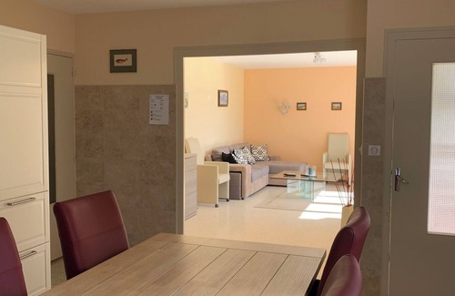 Sagy House | Ruhiges Anwesen in Grossem Park. Haustiere Erlaubt