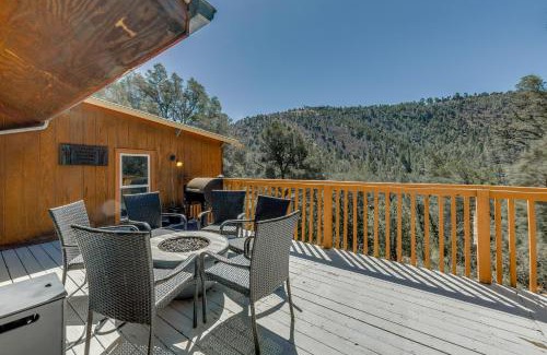 Ruidoso House | Ruidoso Cabin Rental with Hot Tub Walk to Main!