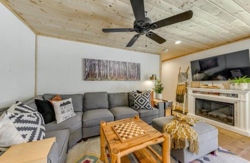 Ruidoso House | Ruidoso Cabin Rental with Hot Tub Walk to Main!