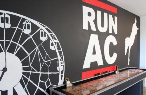 Atlantic City House | Run-AC Villa- Block from Ocean Casino & Waterpark!