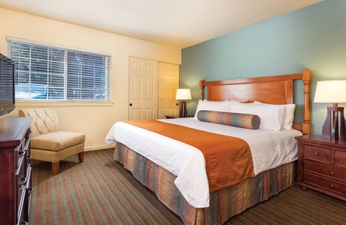 Klamath Falls Resort | Running Y Resort 3bdr
