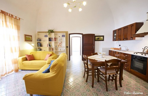 Partinico Apartment | Rustic apartments inside the Baglio "Villa Velez", near Balestrate