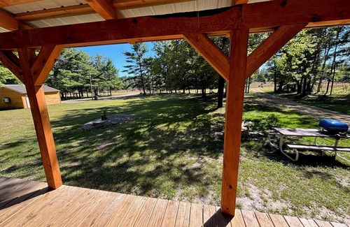 Warrens Cabin | Rustic Cabin Getaway with Prime Hunting & ATV Trails