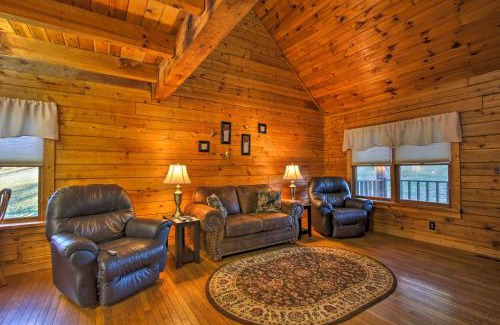 Sevierville House | Rustic Cabin with Screened Deck 8 Mi to Dollywood