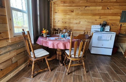 Pineville Cabin | Rustic Haven in the Woods: Intimate Getaway for Two with Charming Amenities!