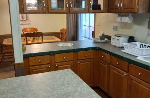 Morrilton House | Rustic Hide Away House near Petit Jean State Park!