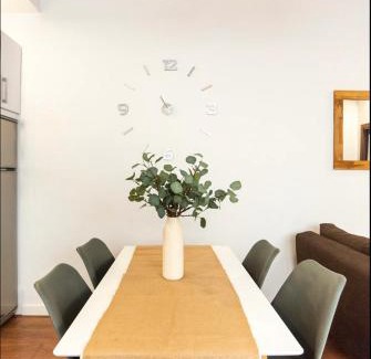 La Goleta Apartment | Rustic & Nice Apartment in Malaga Center