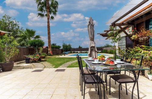 Silves Villa | Rustic Retreat in Algoz