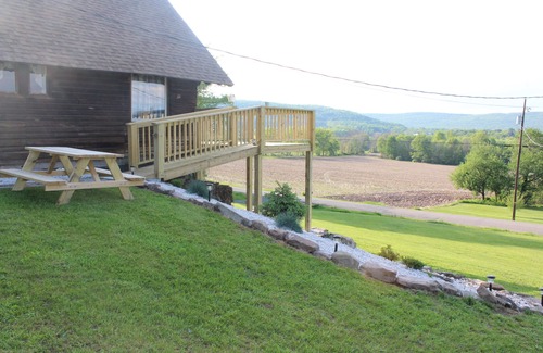 Sybertsville Ski Chalet | Rustic, Tranquil, Cozy Chalet on 130 acres of farmland