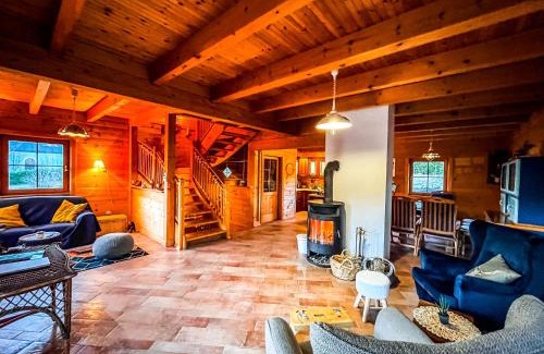 Mrkopalj House | Rustikalna kuća Snowdrop s kaminom u Begovom Razdolju, Gorski kotar