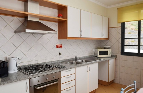 Sao Martinho Apartment | São Martinho, a Home in Madeira