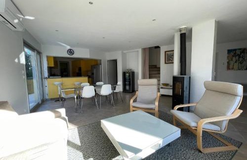 Sete Villa | Sète, Villa 4 étoiles avec piscine à deux pas de la plage !