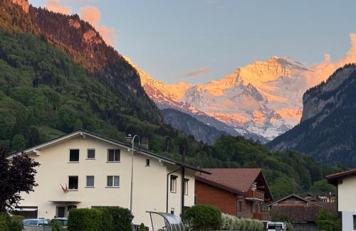 Wilderswil Apartment | S&P Mountain View Apartment 2
