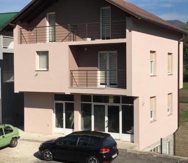 Konjic Apartment | S&R Lake View Hostel