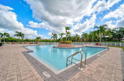 Sabal Harbour House | Sabal Key Townhome