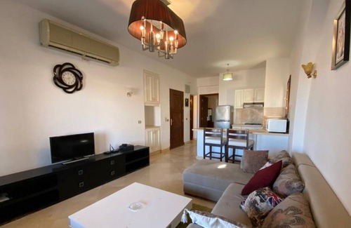 El Gouna Apartment | Sabina 1 BR Pool and lagoon