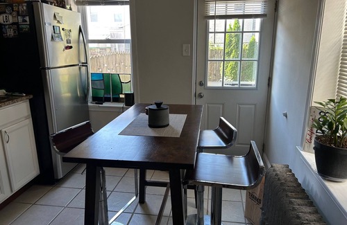 Roxborough-Manayunk House | Safe and Quiet, But Near the Fun