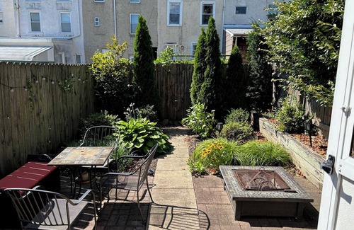 Roxborough-Manayunk House | Safe and Quiet, But Near the Fun