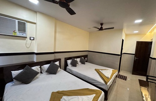 Thane West Hotel | Sai Residency & Dormitory
