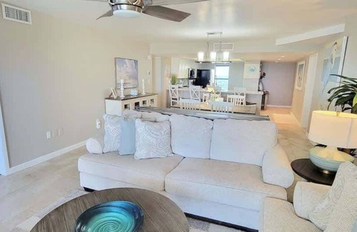 South Padre Island Apartment | Saida 3601 3 Bedroom Home by RedAwning