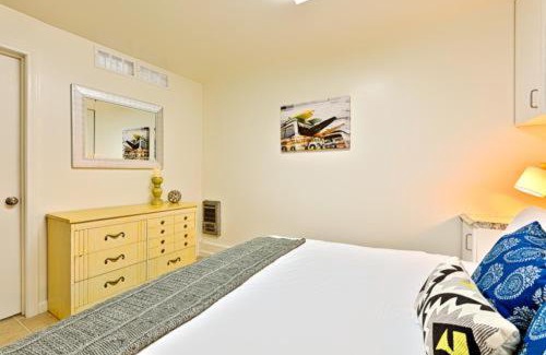 Crown Point House | Sail Bay Dream - Steps to the bay!
